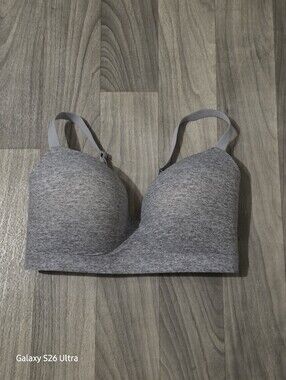 Soma Heather Gray Wireless Seamless T-Shirt Bra Size 38DD.